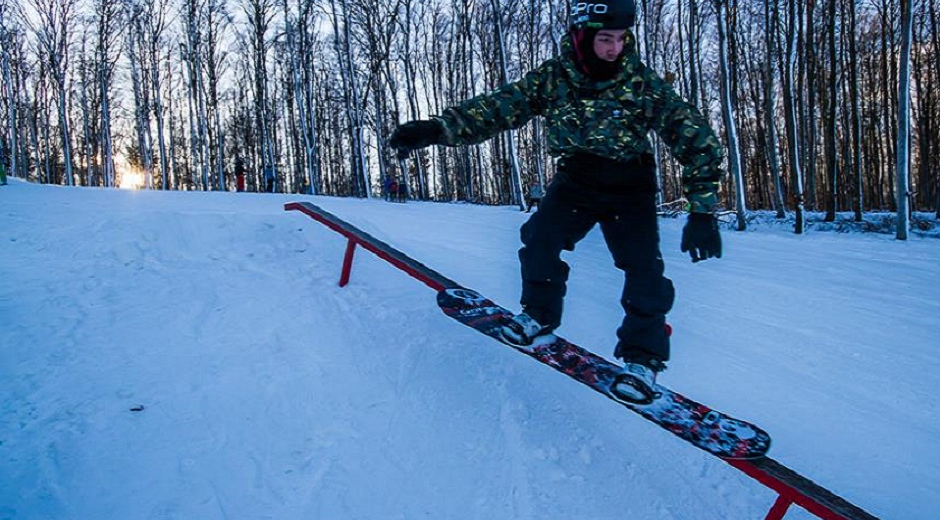 SNOWBOARDOZÁS SNOWBOARDOZÁS