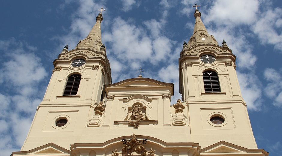 FRONT OF THE BASILICA OF ZIRC