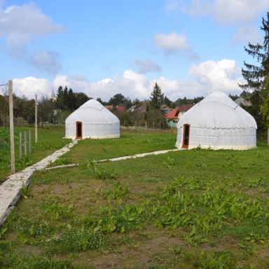 BAGOLYVÁR FOGADÓ, ÉTTEREM ÉS GALÉRIA Galéria
