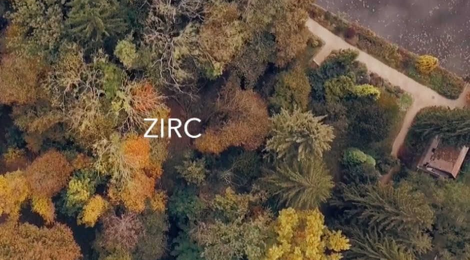 ZIRC ŐSSZEL MADÁRTÁVLATBÓL
