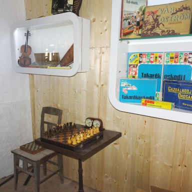 BAKONYBÉL TAKI Játék Galéria