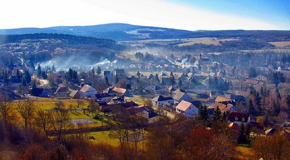 BAKONYBÉL – KŐRIS-HEGY – ZIRC TÚRAÚTVONAL BAKONYBÉL – KŐRIS-HEGY – ZIRC TÚRAÚTVONAL
